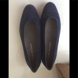 Stuart Weitzman Suede flats. NEW CONDITION!